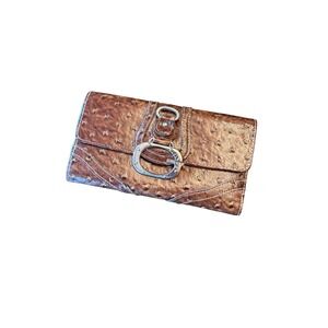 Guess Womens Brown Faux Ostrich Leather Wallet With Buckle Closure & Multiple Ca
